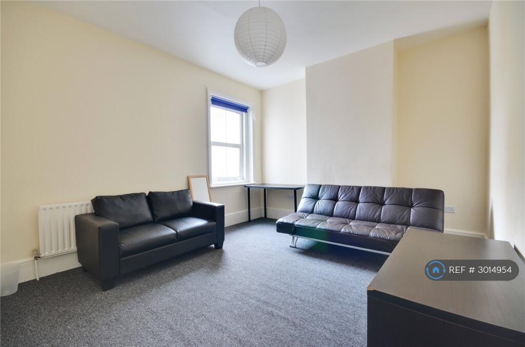 House in London - View 4