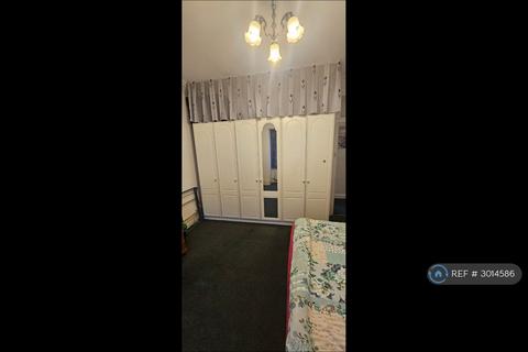 3 bedroom flat to rent, Great Russell Mansions, London, WC1B