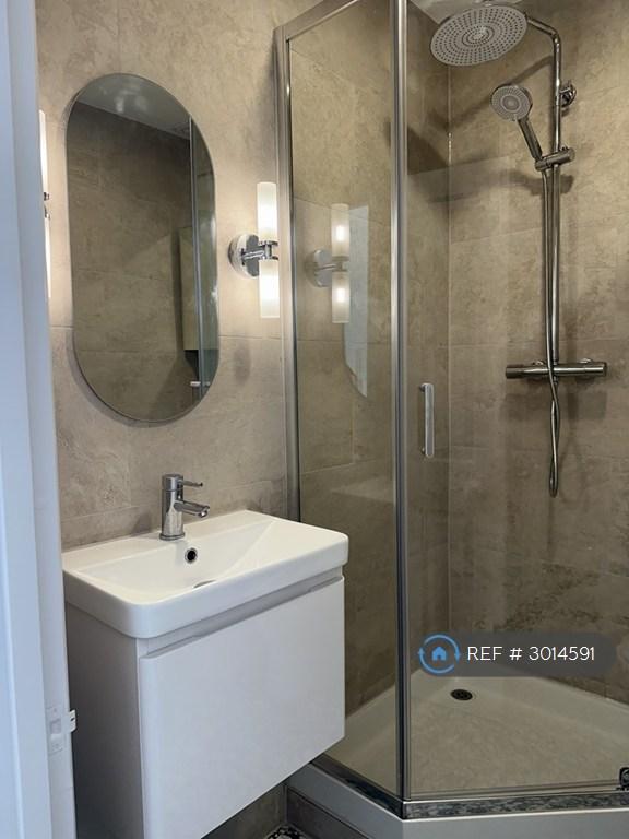 Apartment in London - View 3