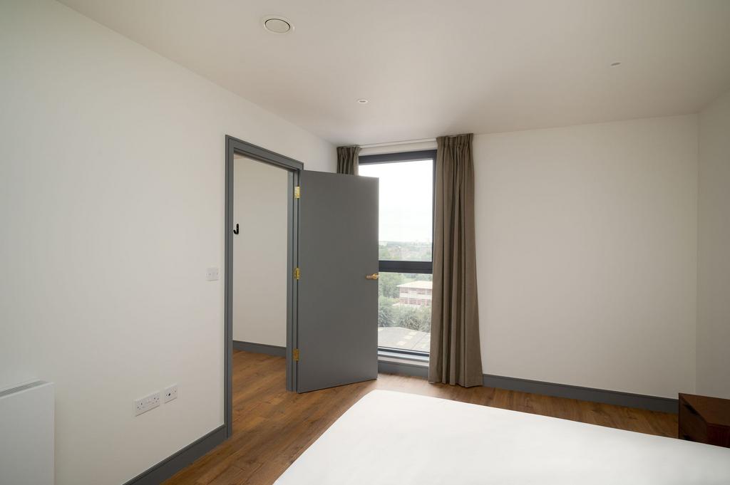 Apartment in Tottenham Hale - View 5