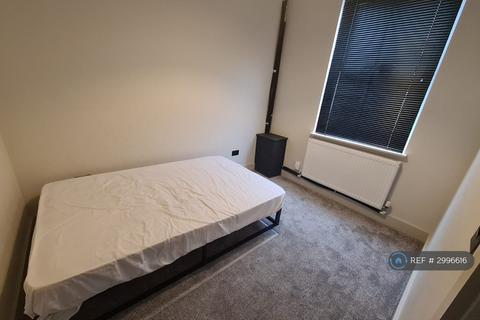 3 bedroom terraced house to rent, Peel Street, Middlesbrough, TS1