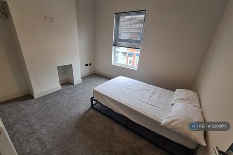 3 bedroom terraced house to rent, Peel Street, Middlesbrough, TS1