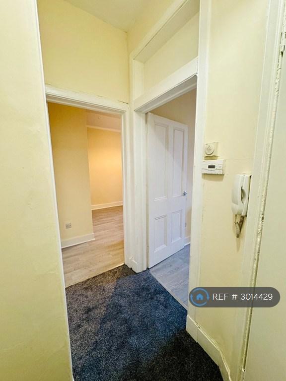 Apartment in Edinburgh - View 4