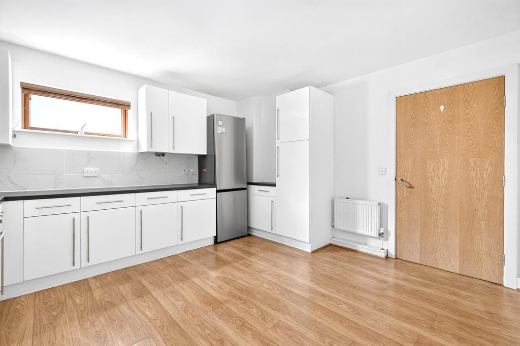 Apartment in London - View 5