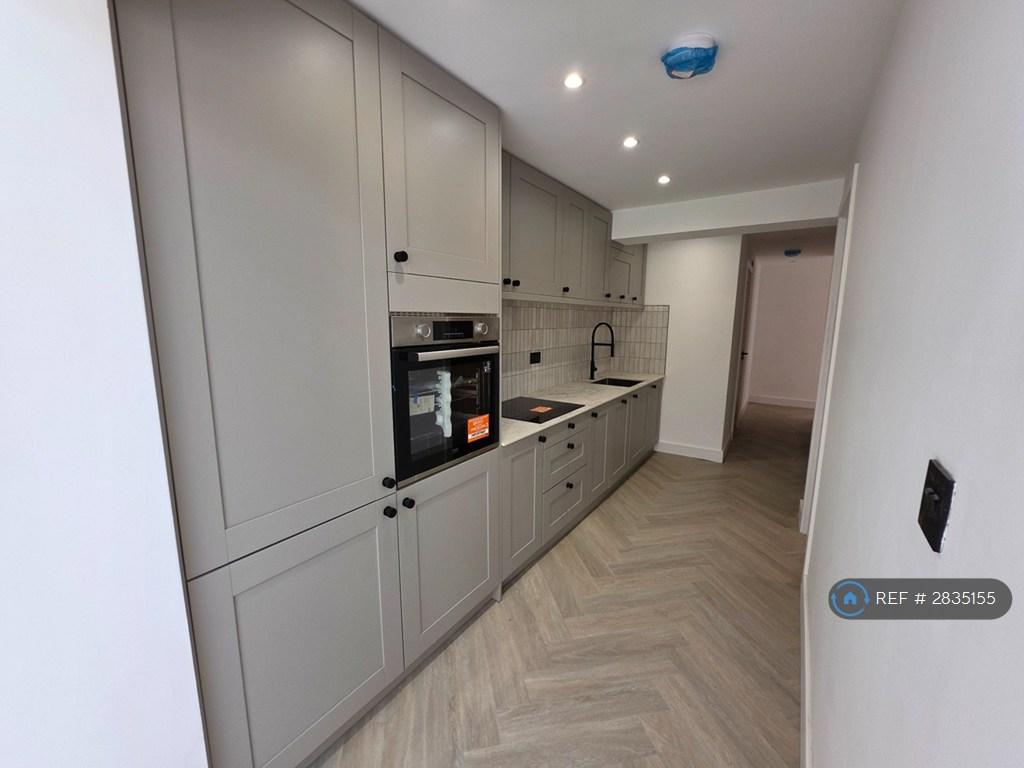 Apartment in Bexleyheath - View 3