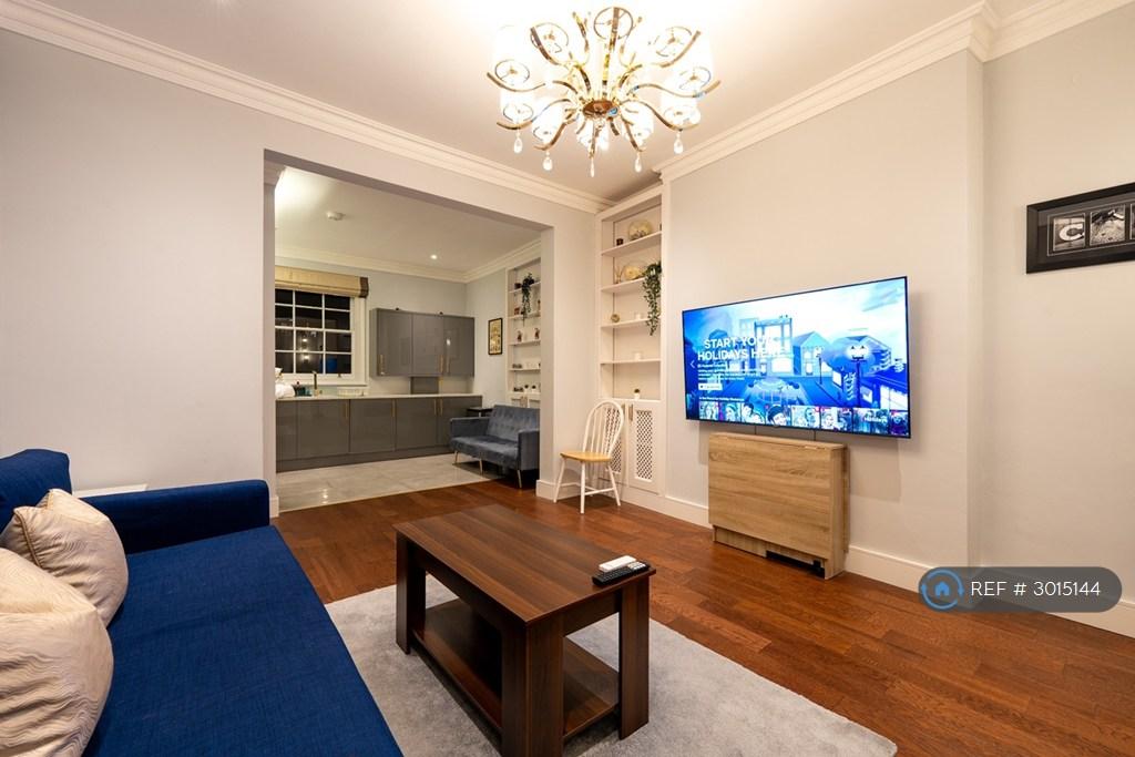 Apartment in London - View 3
