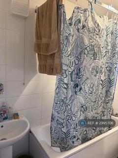 3 bedroom semi-detached house to rent, Pugh Crescent, Walsall, WS2