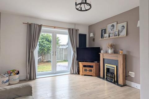3 bedroom semi-detached house for sale, Cemetery Road, Laceby, DN37
