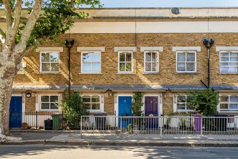 2 bedroom terraced house for sale, Bruce Road, London, E3