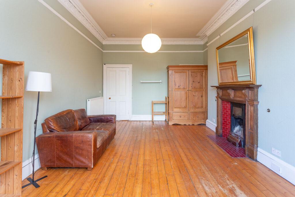 Apartment in Edinburgh - View 4