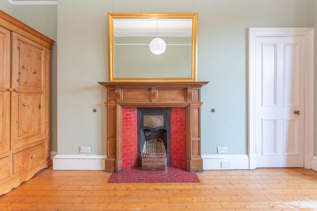 Apartment in Edinburgh - View 5