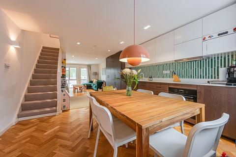 4 bedroom end of terrace house to rent, Brockley Park, Forest Hill, London, SE23