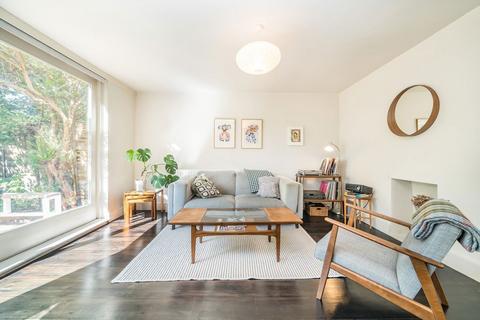 3 bedroom house for sale, Torridge Gardens, London SE15