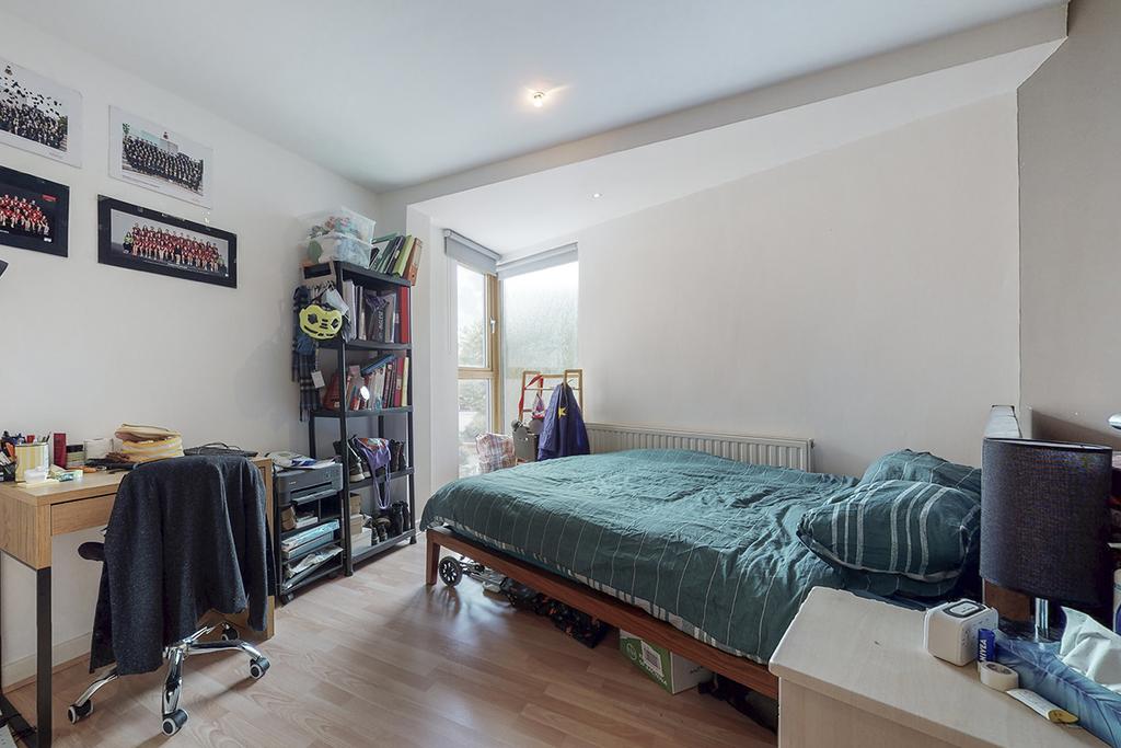 Apartment in London - View 2