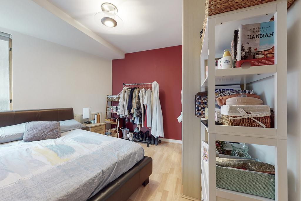 Apartment in London - More