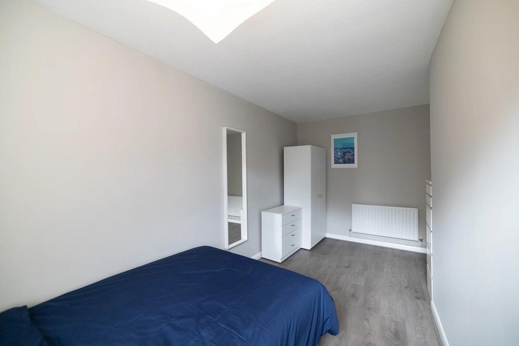 Apartment in London - View 2