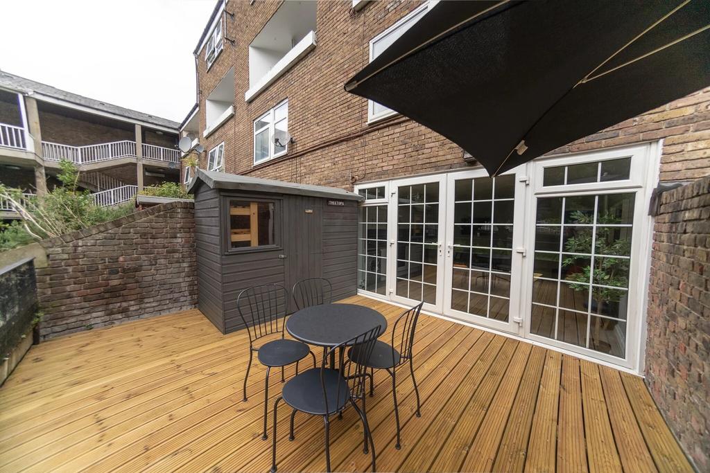 Apartment in London - View 5