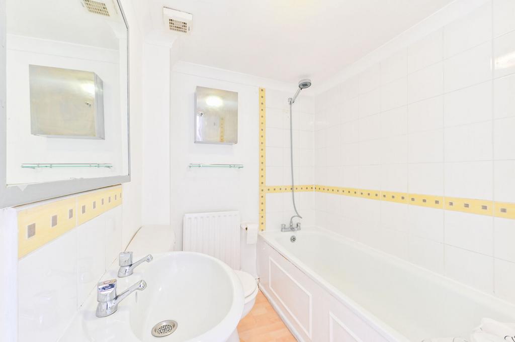 Apartment in London - View 5