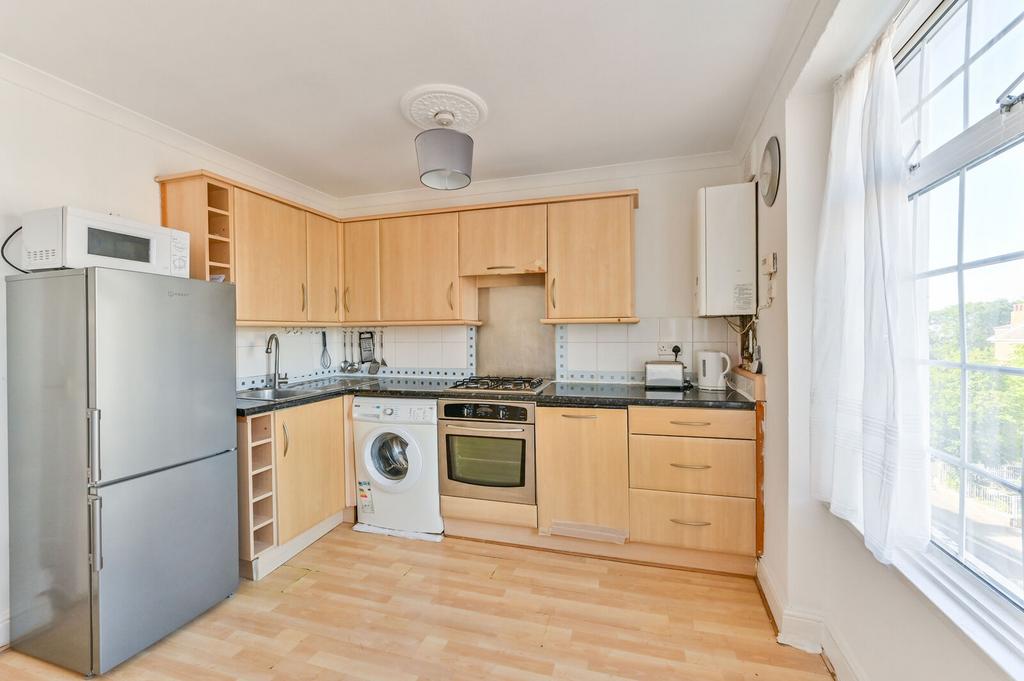 Apartment in London - View 2