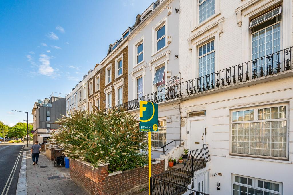 Apartment in London - View 3
