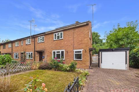 3 bedroom end of terrace house for sale, Castle Close, Pulford, CH4