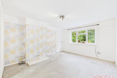 3 bedroom end of terrace house for sale, Castle Close, Pulford, CH4