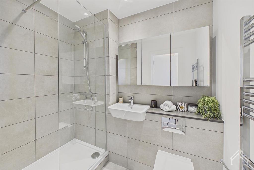 Apartment in Wembley - View 5