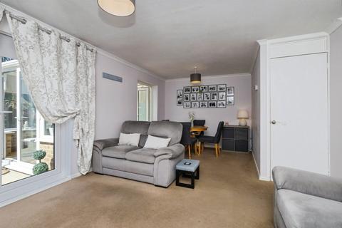4 bedroom semi-detached house for sale, Badlesmere Road, Eastbourne