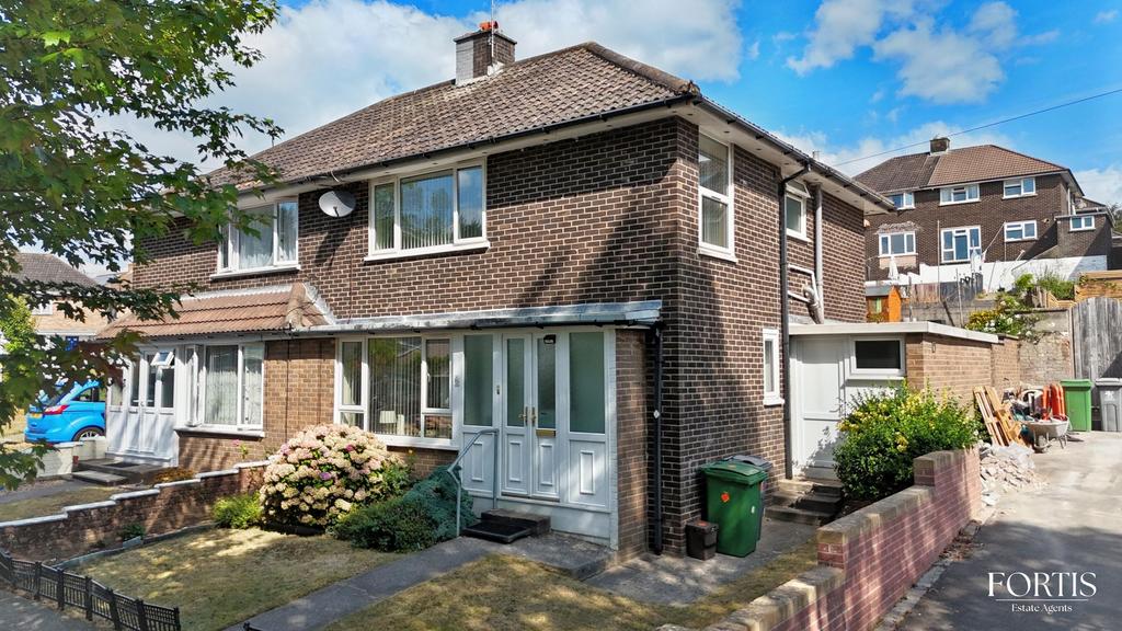 Clover Grove, Cardiff, CF5