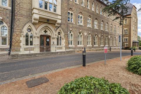 2 bedroom apartment for sale, Borough Road, Isleworth