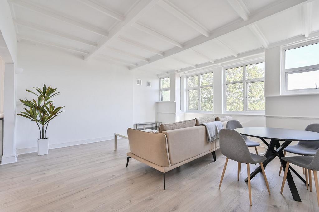 Apartment in London - View 3