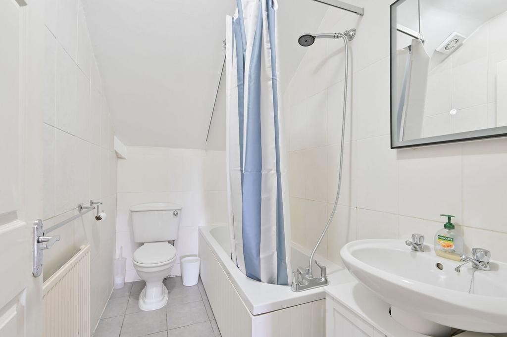 Apartment in London - More