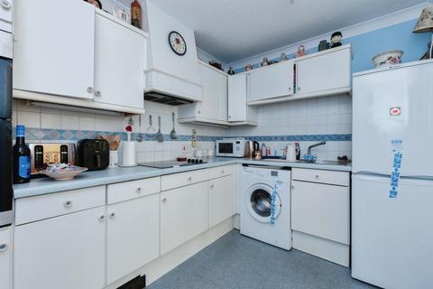 2 bedroom retirement property for sale, Poole Road, Bournemouth