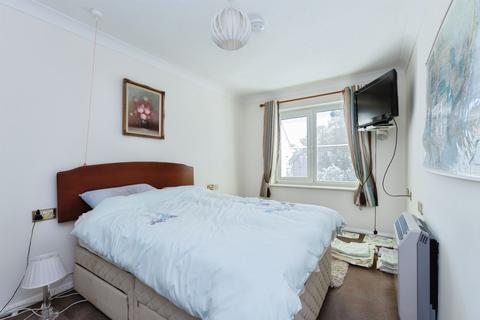 2 bedroom retirement property for sale, Poole Road, Bournemouth