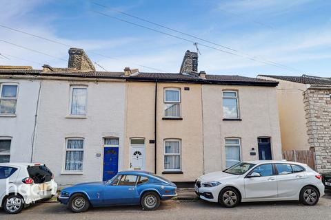 2 bedroom terraced house for sale, Smith Street, Rochester