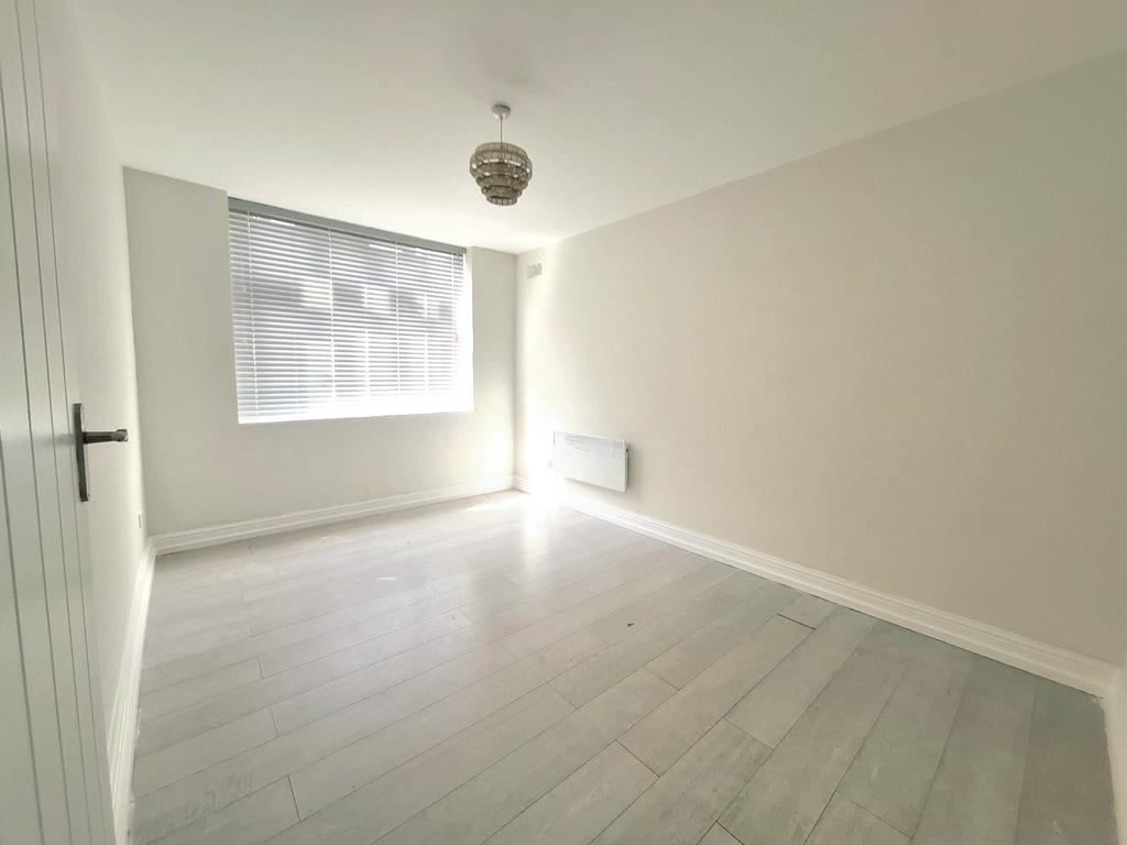 Apartment in London - View 2