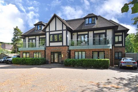 2 bedroom apartment for sale, Merrywood Court, Bickley Park Road, Bromley, Kent, BR1