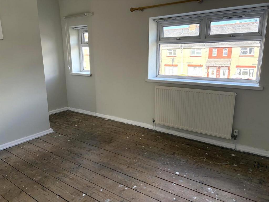 House in Llanelli - View 5