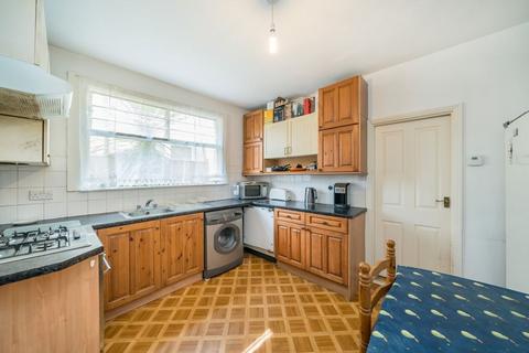 1 bedroom maisonette for sale, Pevensey Road, London SW17