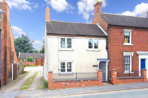 2 bedroom cottage to rent, WOMBOURNE, Gravel Hill