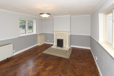 2 bedroom cottage to rent, WOMBOURNE, Gravel Hill