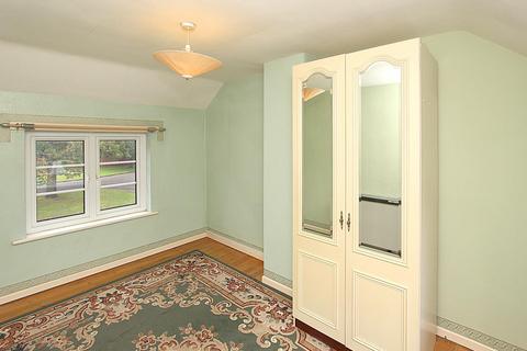2 bedroom cottage to rent, WOMBOURNE, Gravel Hill