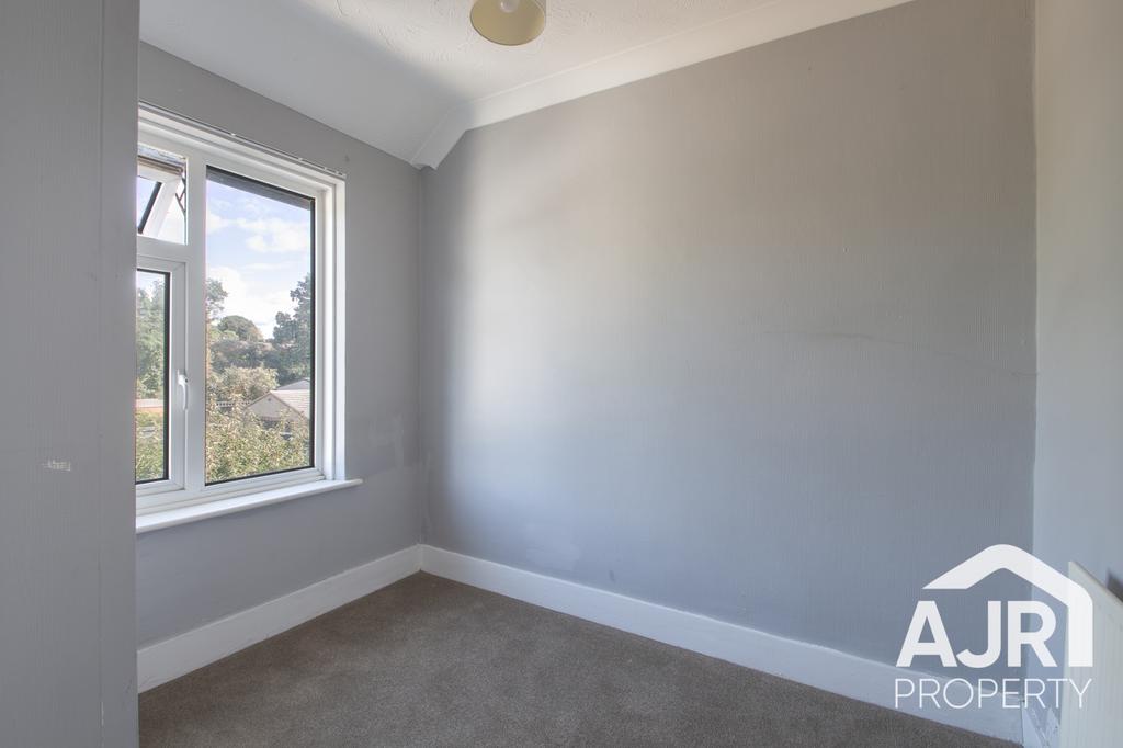 House in Bexleyheath - More