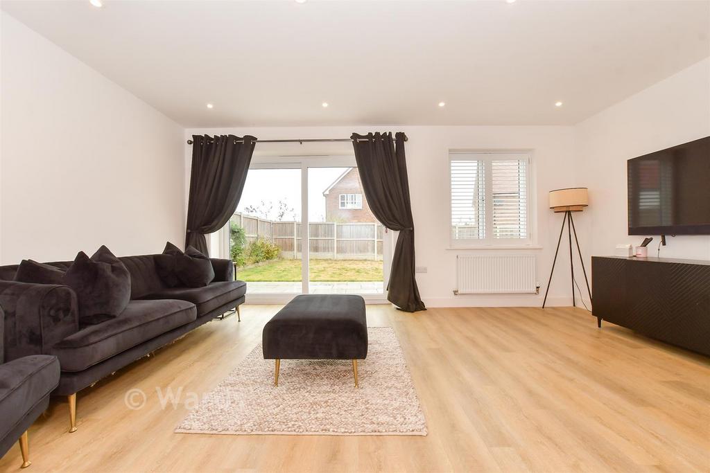 House in Deal - More