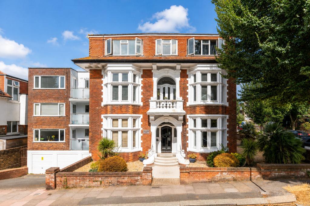 Apartment in Brighton