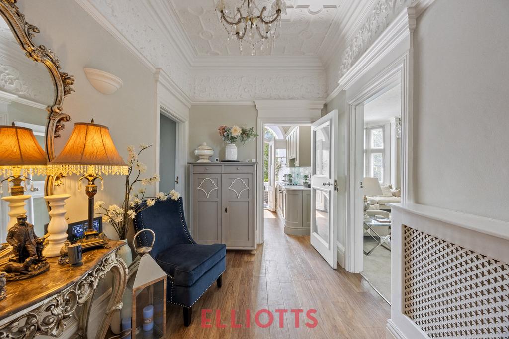 Apartment in Brighton - More