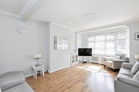 3 bedroom terraced house for sale, Cavendish Gardens, Barking