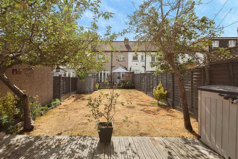 3 bedroom terraced house for sale, Cavendish Gardens, Barking