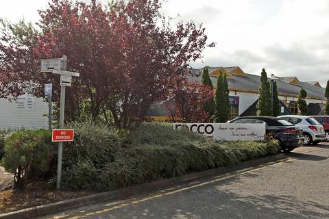 Industrial unit to rent, 100 Borron St Glasgow G21
