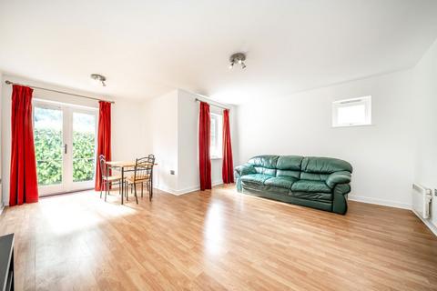2 bedroom flat for sale, The Grove, Isleworth TW7